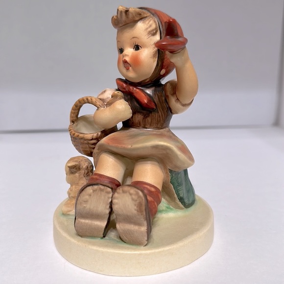 💙TM3 ‘Farewell’ Hummel Goebel #65/1 - Picture 2 of 7